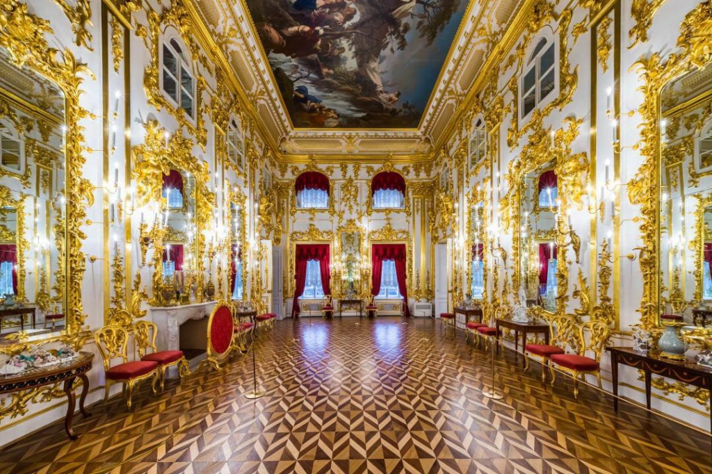 Peterhof Palace.jpg